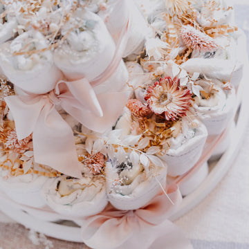 Windeltorte in saften Rosa für Mädchen